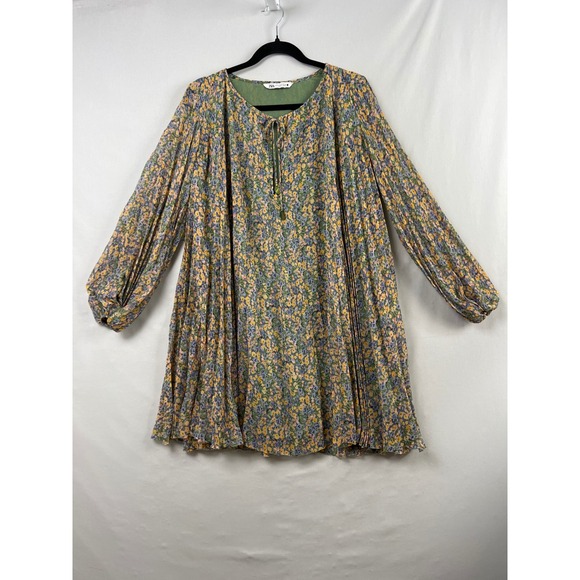 Zara Dresses & Skirts - Zara Mini Dress Womens XS Green Floral Pleated Shift Tie Neck Cottage Core